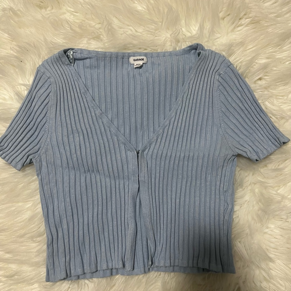 Light blue short sleeve crop top